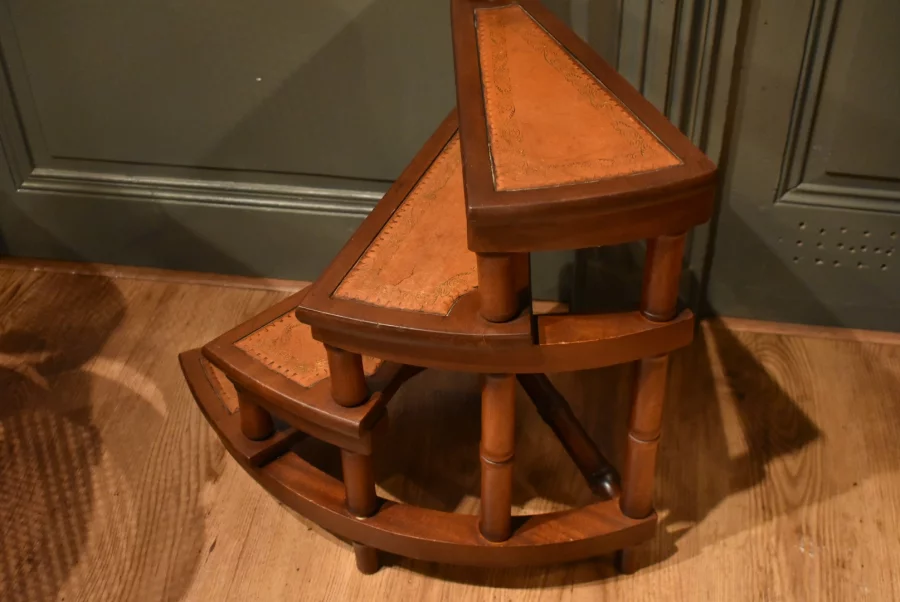 Escabeau de bibliothèque