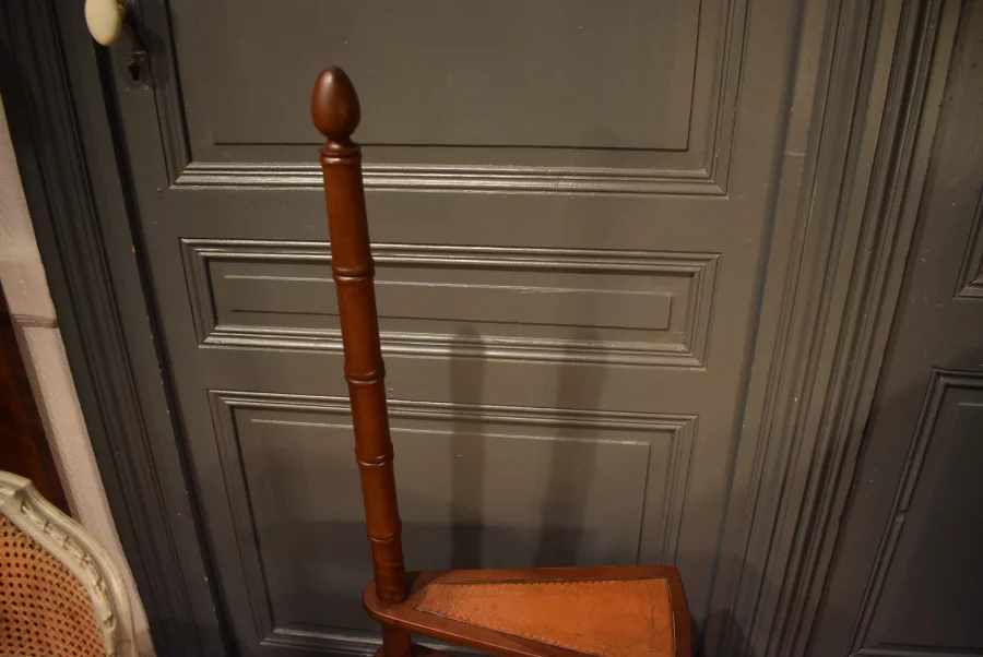 Escabeau de bibliothèque