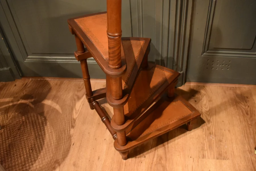 Escabeau de bibliothèque