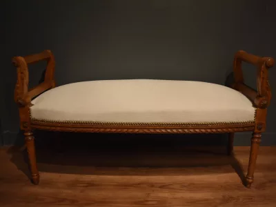 Banquette de style Louis XVI en noyer