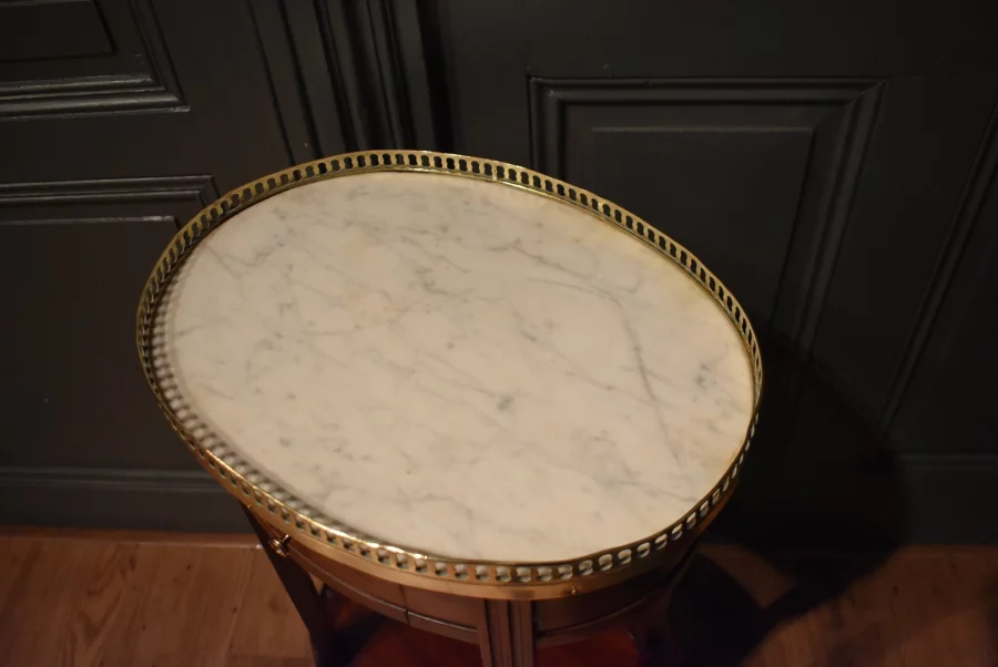 Table d'appoint en acajou