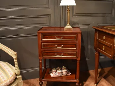 Table chiffonnière de style Louis XVI