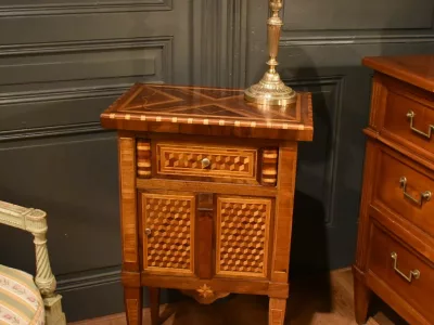 Chevet de style Louis XVI