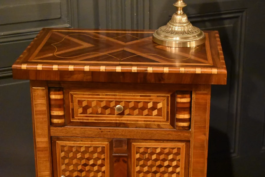 Chevet de style Louis XVI