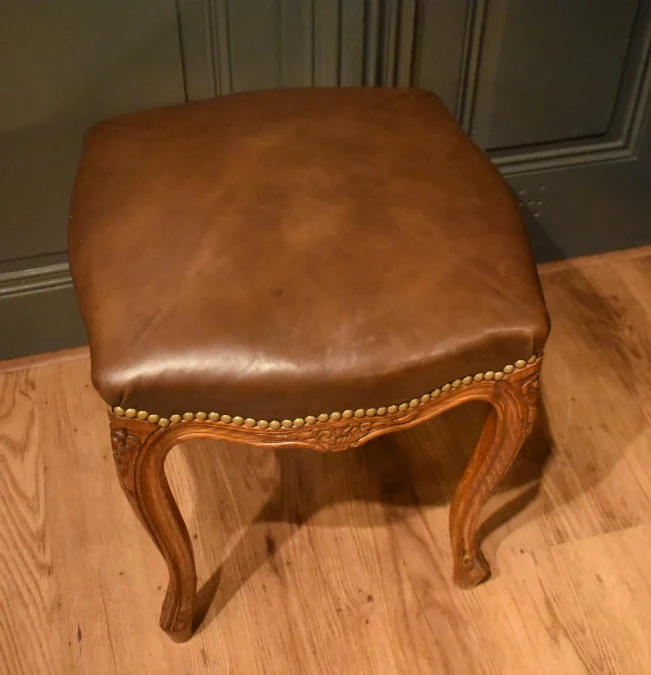 Tabouret de style Louis XV