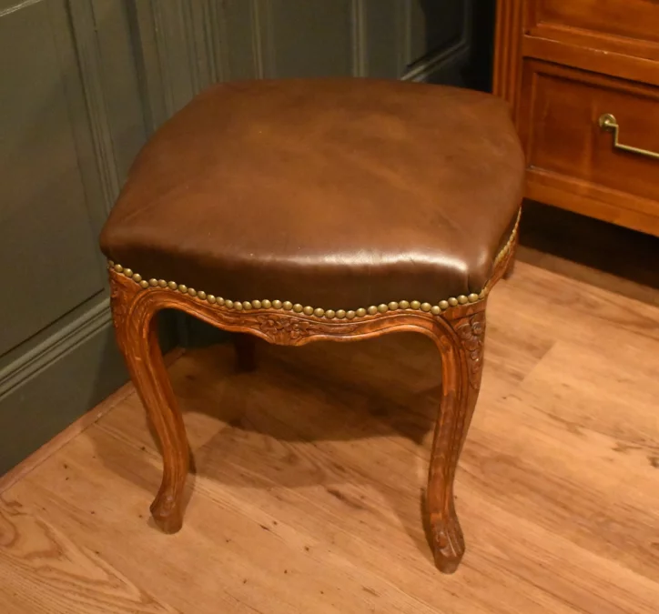 Tabouret de style Louis XV