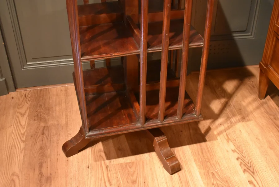 Bibliothèque tournante