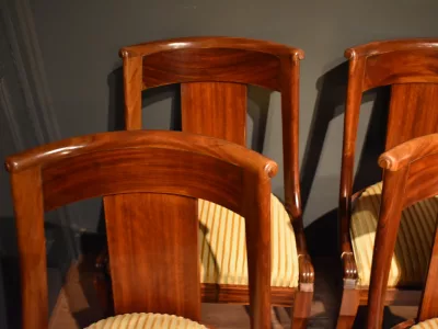 Suite de six chaises "gondole"