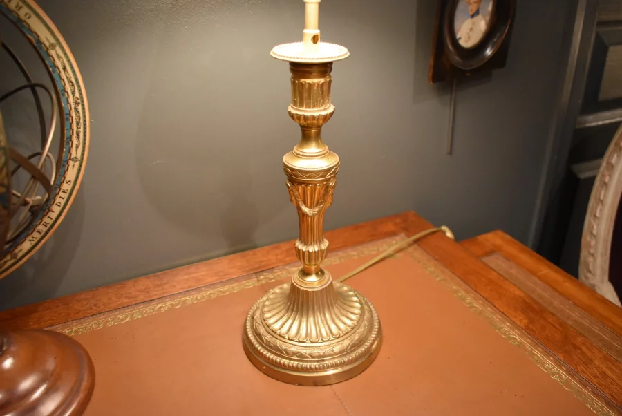 Lampe en bronze doré