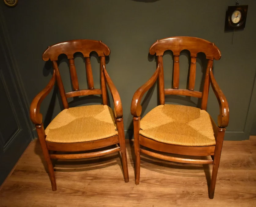 Paire de fauteuils paillés d'époque Restauration