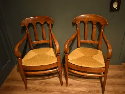 Paire de fauteuils paillés d'époque Restauration