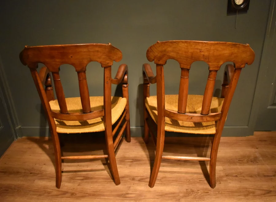 Paire de fauteuils paillés d'époque Restauration
