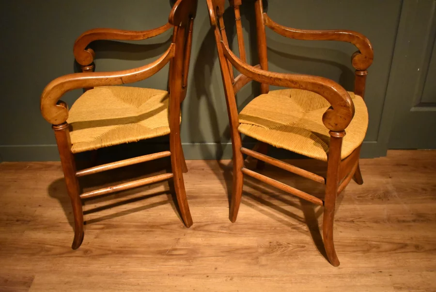 Paire de fauteuils paillés d'époque Restauration