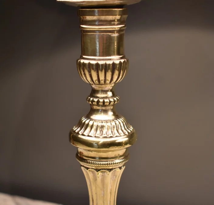 Paire de lampes de style Louis XVI