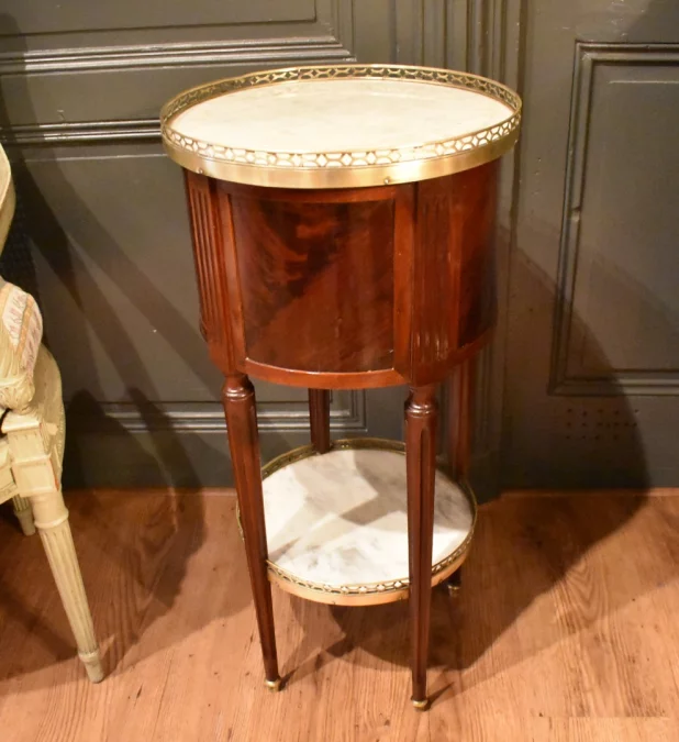 Chevet en acajou Louis XVI