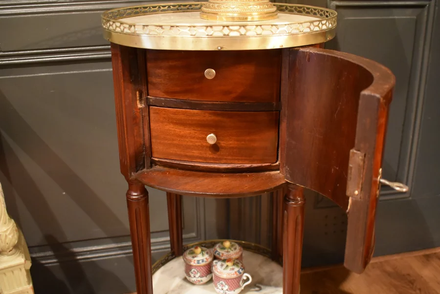 Chevet en acajou Louis XVI