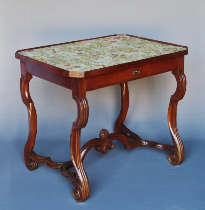 LOUIS XIV PERIOD  TABLE