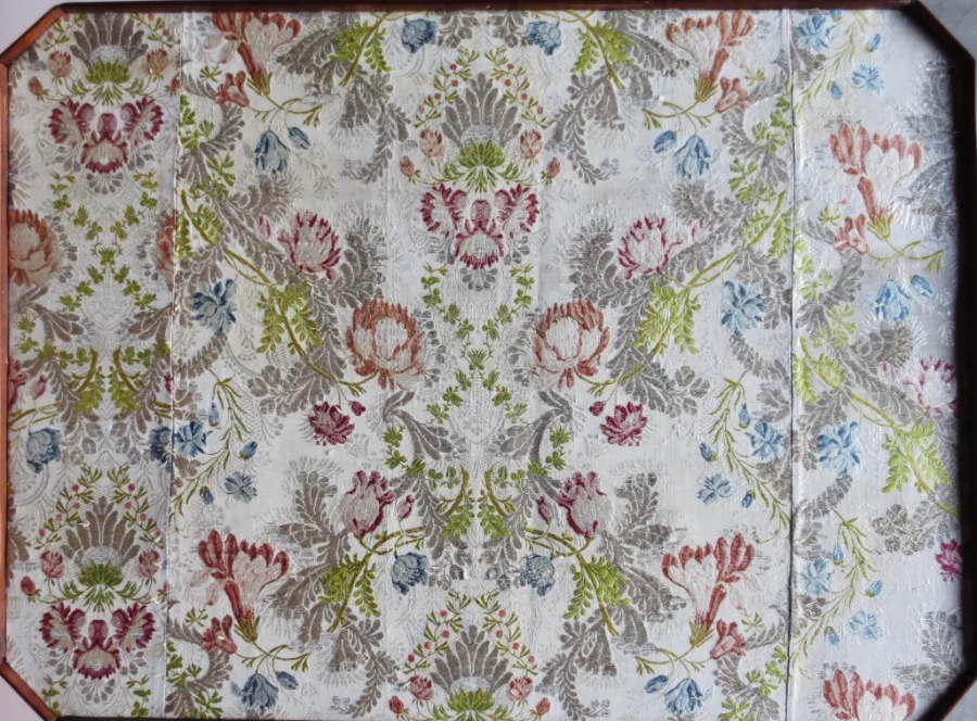 LOUIS XIV PERIOD  TABLE