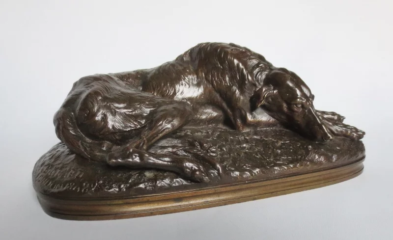 青铜鹰头签下了盖拉德。