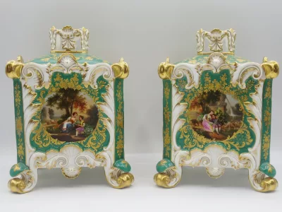 COPPIA DI POT-POURIS attribuita a JACOB PETIT