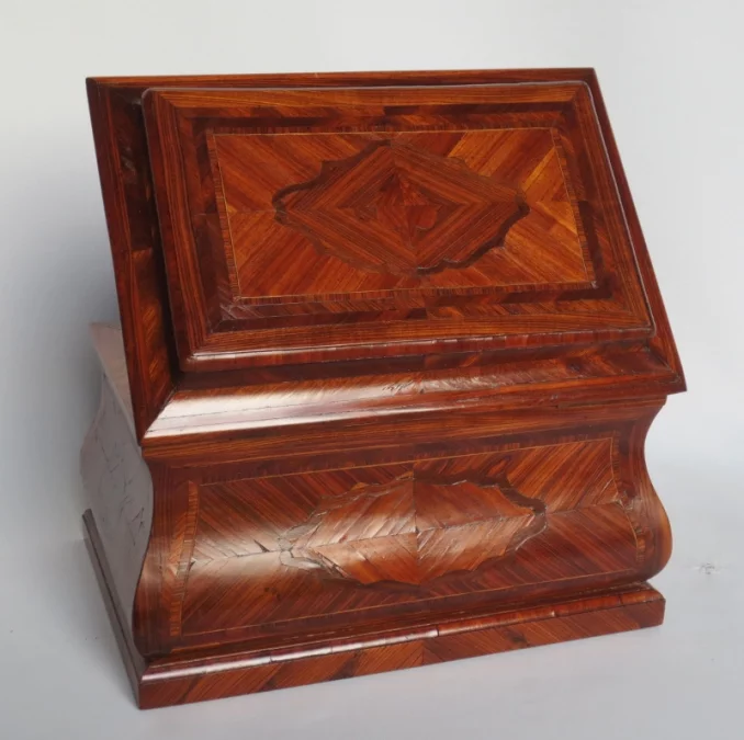 Coffret d’ époque Régence.