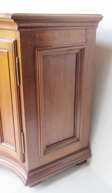 18世紀のビュッフェ