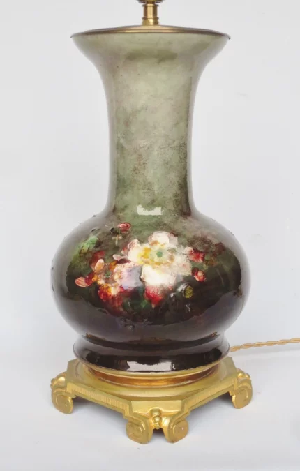 PAIR OF CERAMIC LAMPS