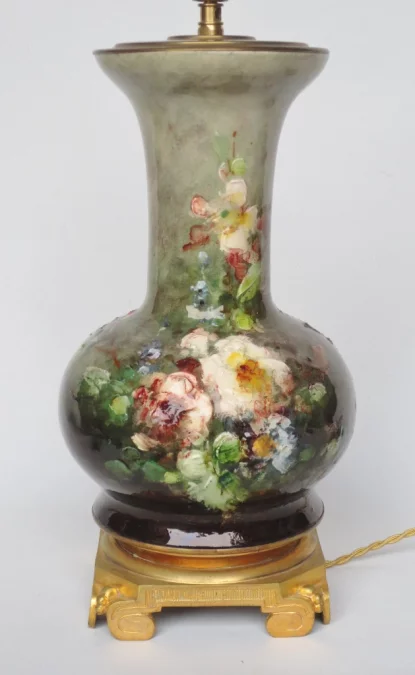 PAIR OF CERAMIC LAMPS