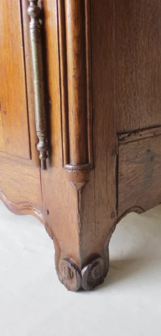 18世紀ロレーヌ様式のサイドボード