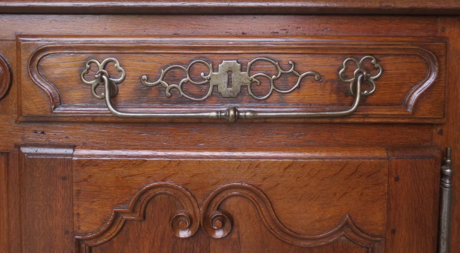 18世紀ロレーヌ様式のサイドボード