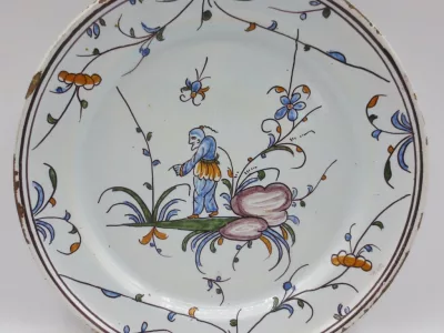 Assiette La Tronche, XVIIIe siècle.