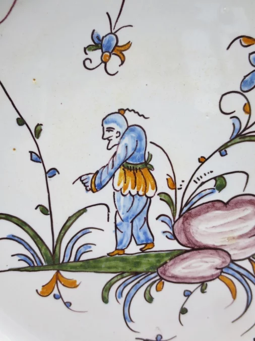 Assiette La Tronche, XVIIIe siècle.