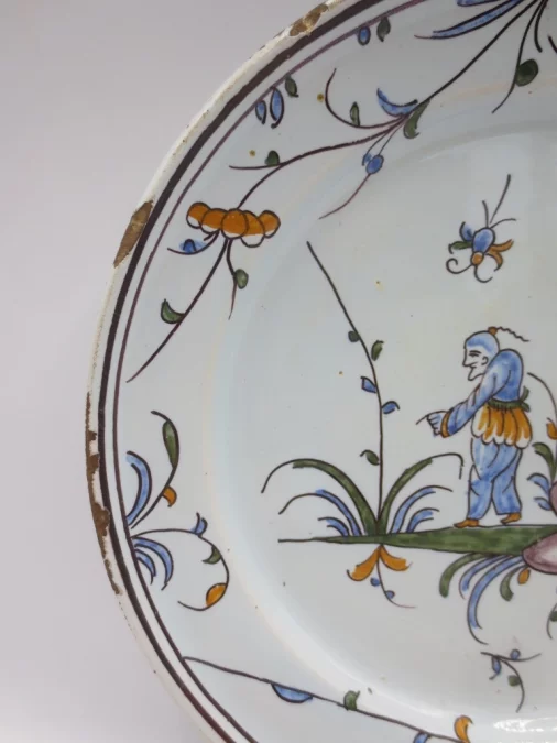 Assiette La Tronche, XVIIIe siècle.