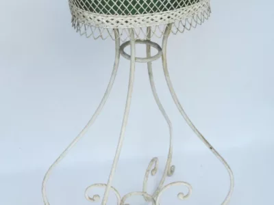 JARDINIERA DE HIERRO FORJADO