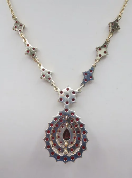 镀金石榴石项链