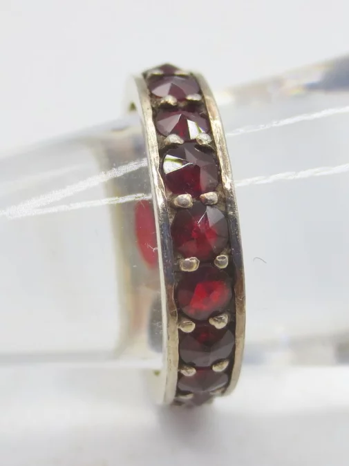 镀金石榴石戒指