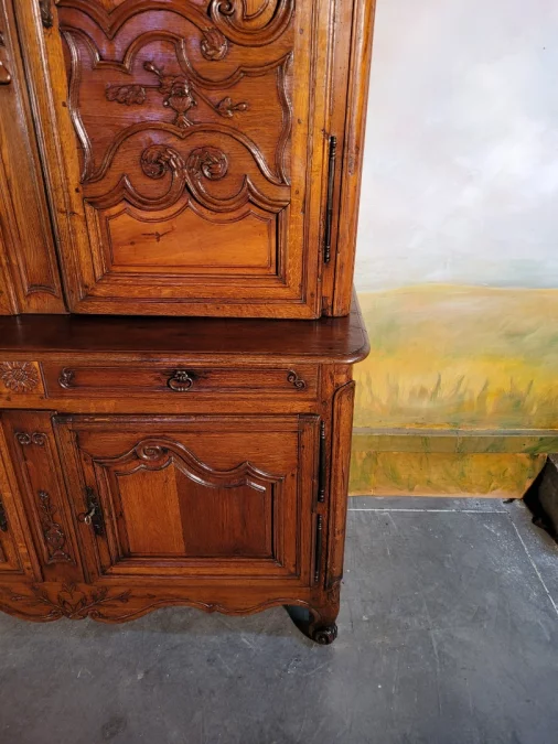 BUFFET ESTILO LUIS XV