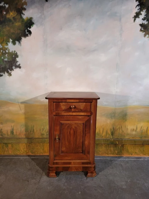 路易·菲利普时期的橱柜