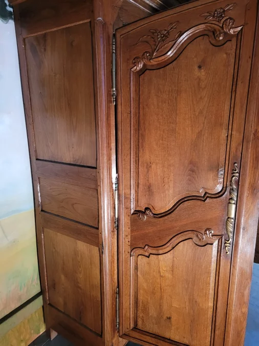 ШКАФ В СТИЛЕ ЛЮДОВИКА XV