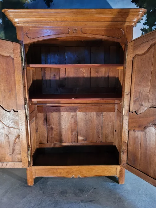 ШКАФ В СТИЛЕ ЛЮДОВИКА XV