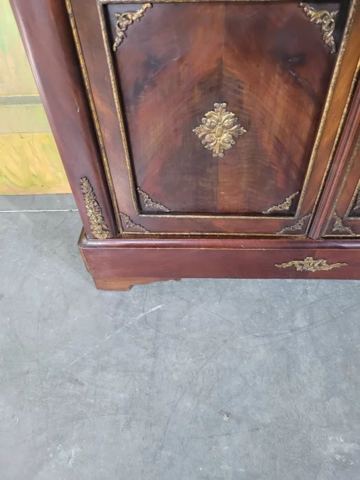 ナポレオン3世時代の本棚