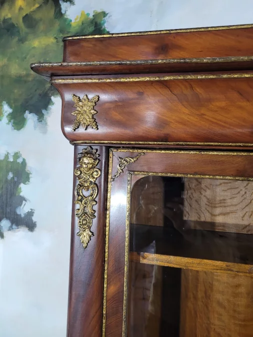 ナポレオン3世時代の本棚