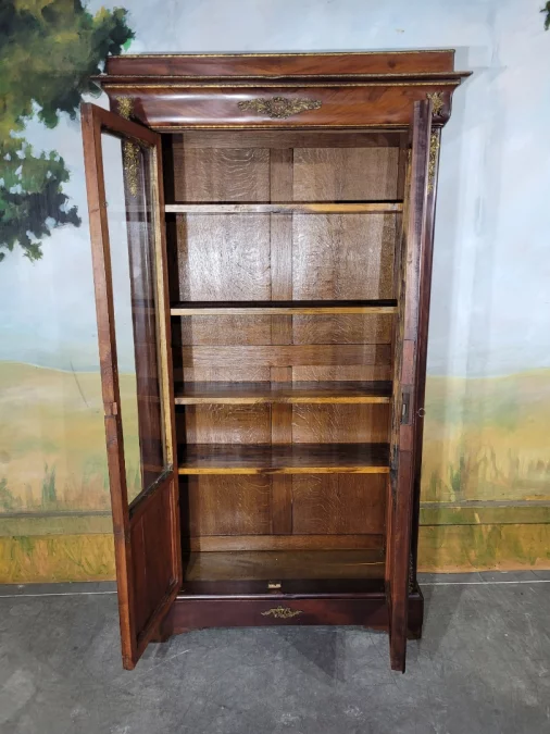 ナポレオン3世時代の本棚