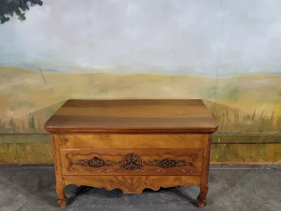 KOMMODEN IM LOUIS XV-STIL