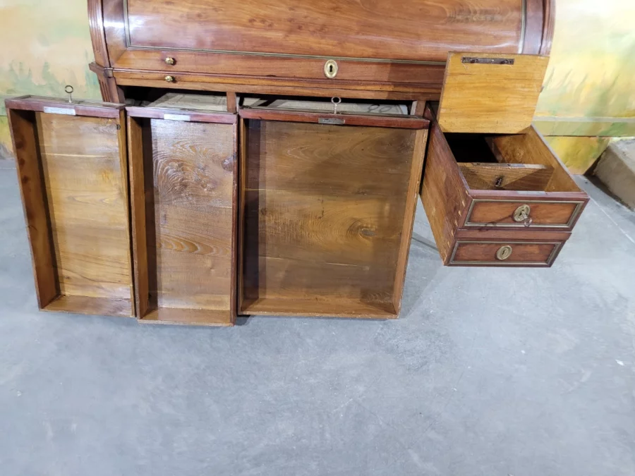 ルイ16世時代の書斎用本棚