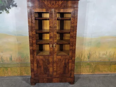 FRANZÖSISCHES BÜCHERREGAL AUS DER RESTAURIERUNGSZEIT