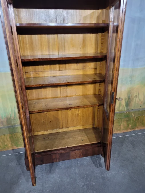 Книжный шкаф периода французской реставрации