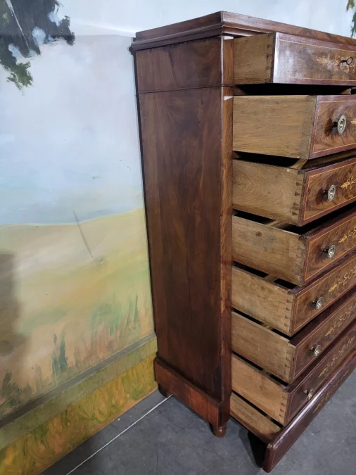 チャールズ10世時代のチェスト