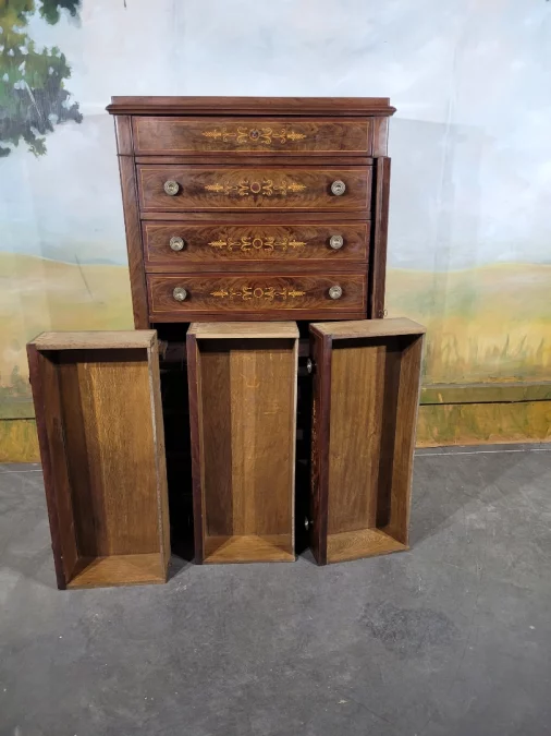 チャールズ10世時代のチェスト