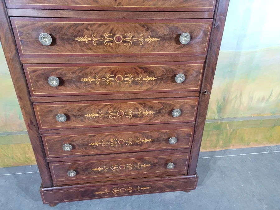 チャールズ10世時代のチェスト